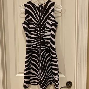 Michael Kors brown and white dress size 2 to top of knee worn once